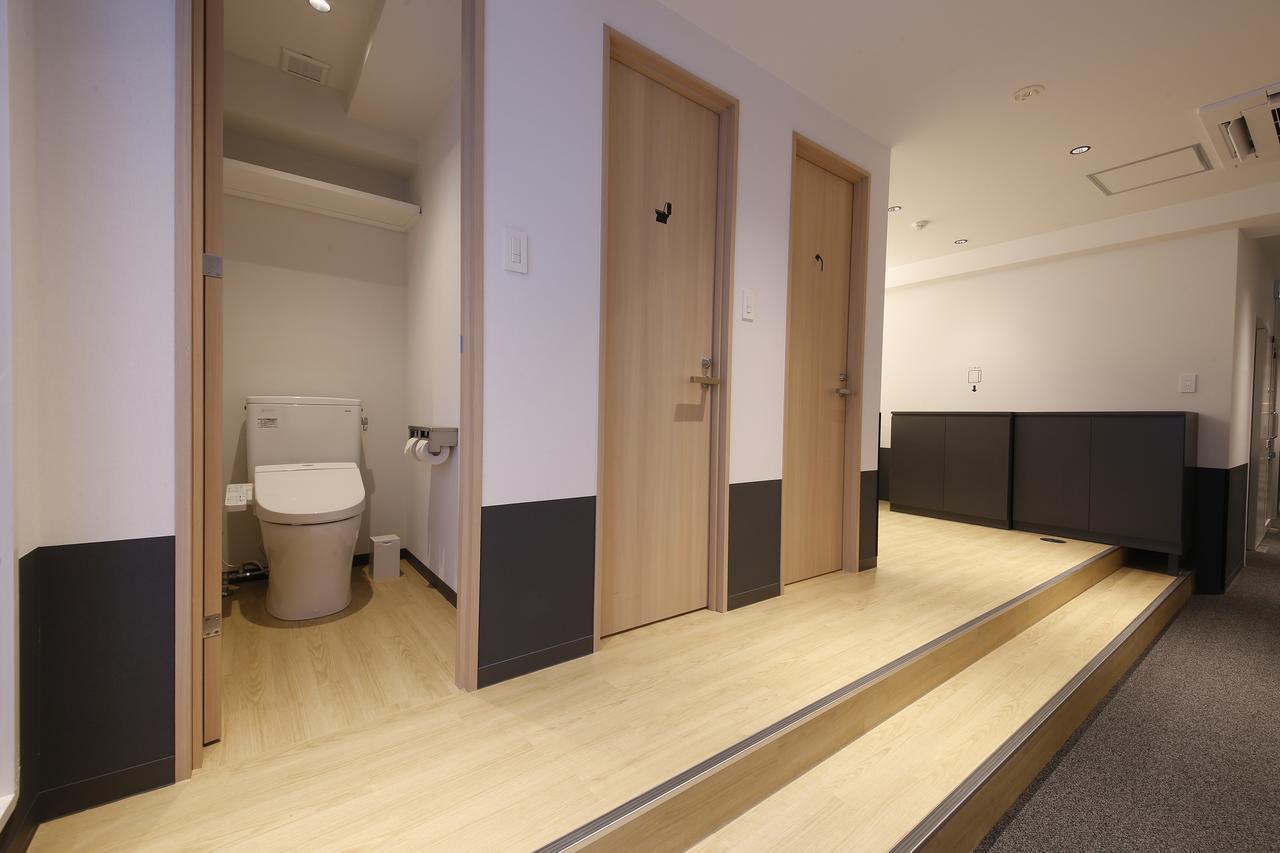 White Hostel Shinsaibashi Осака Экстерьер фото