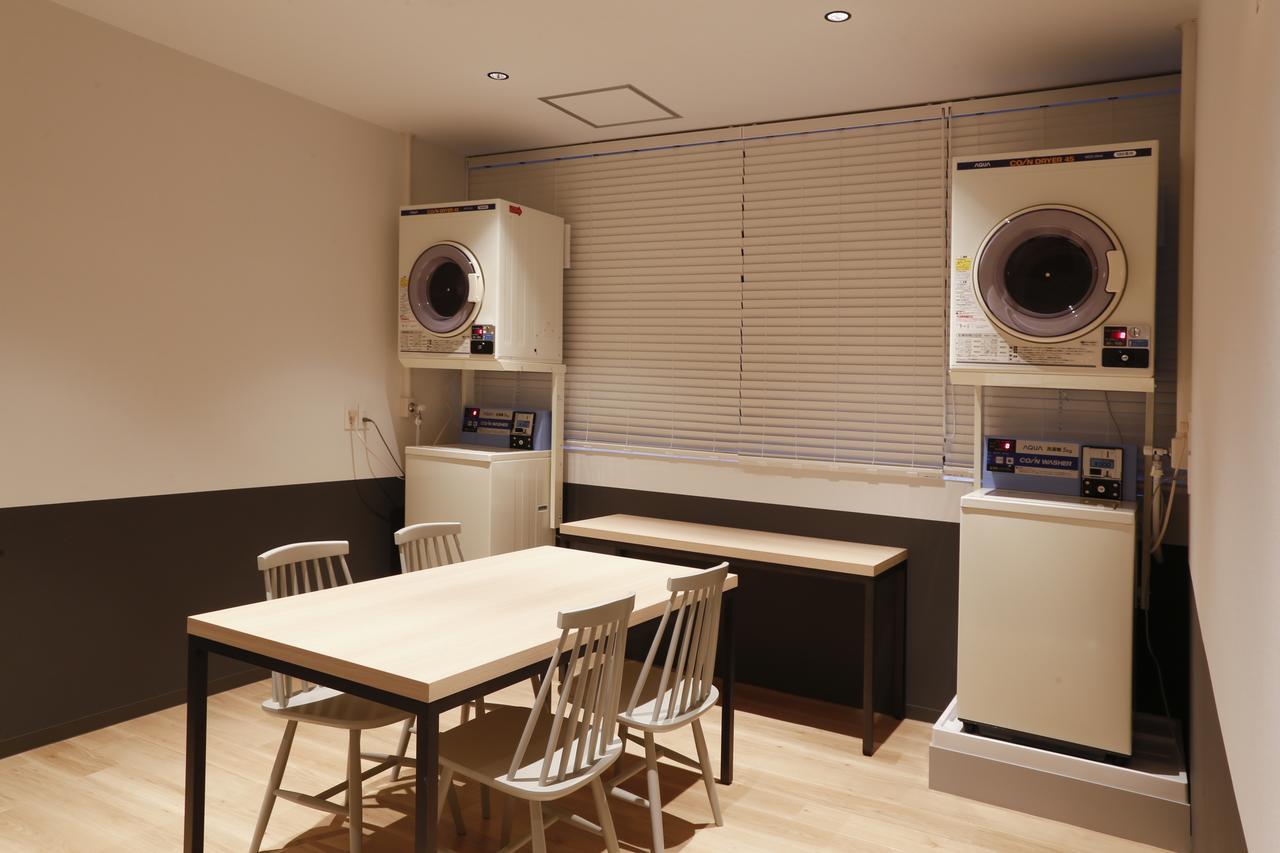 White Hostel Shinsaibashi Осака Экстерьер фото